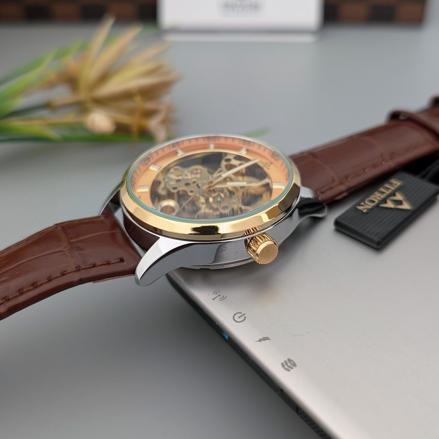 Golden-Dial