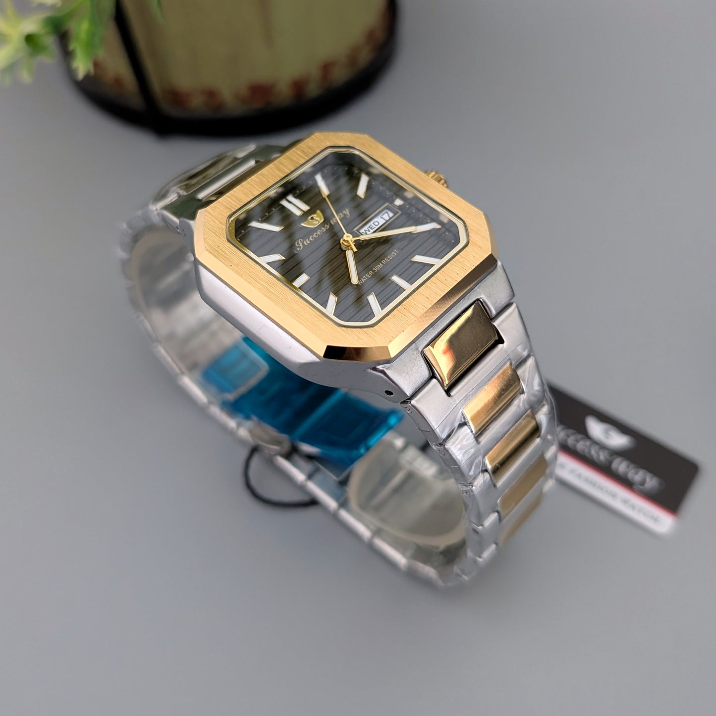 Black-Dial