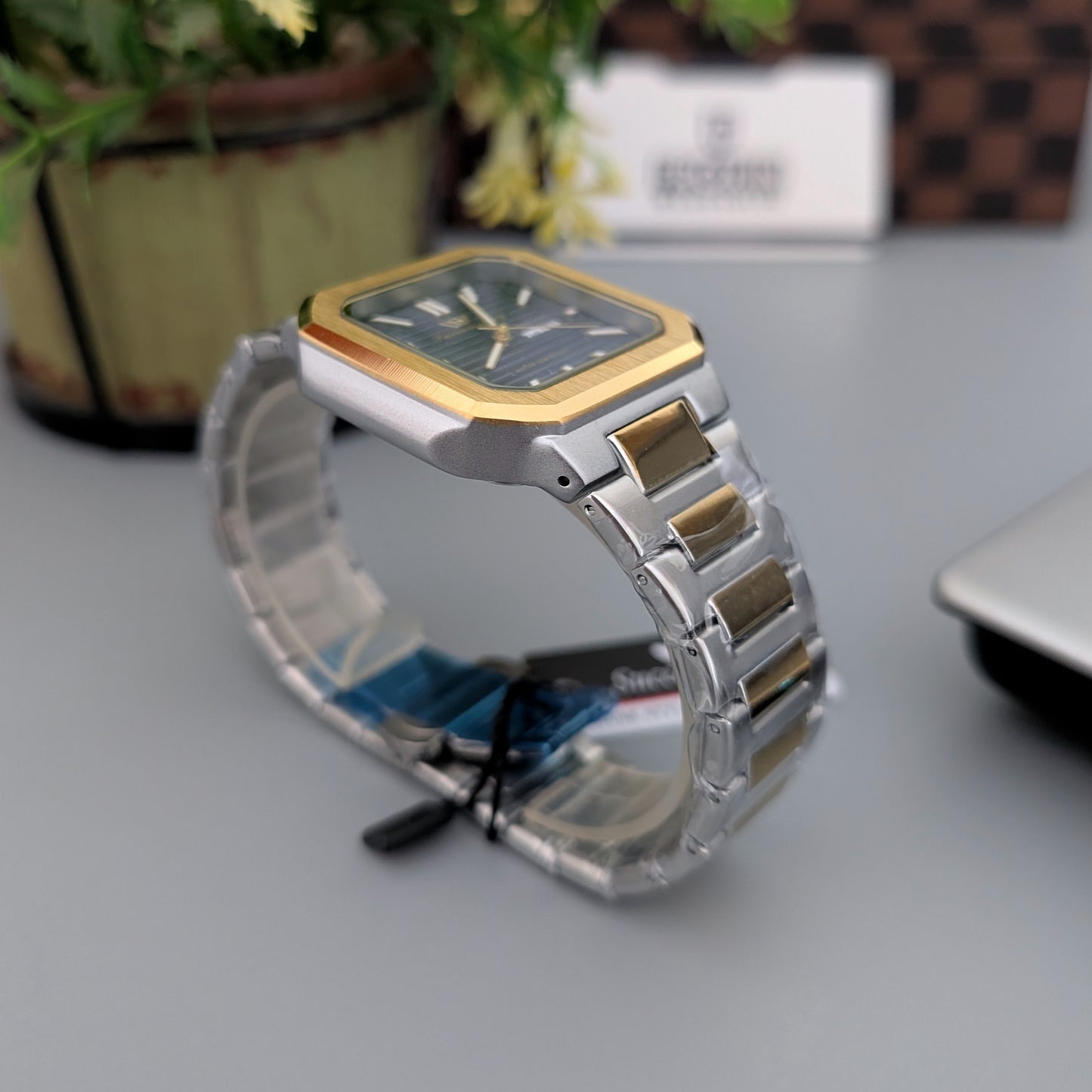 Blue-Dial