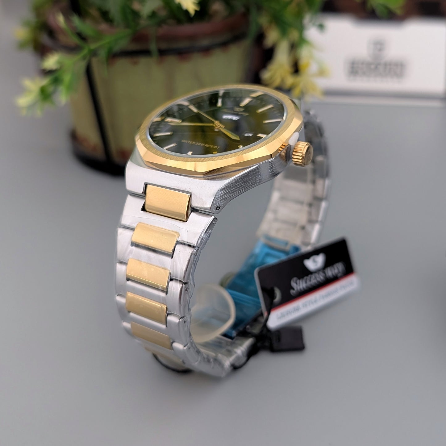 Black-Dial