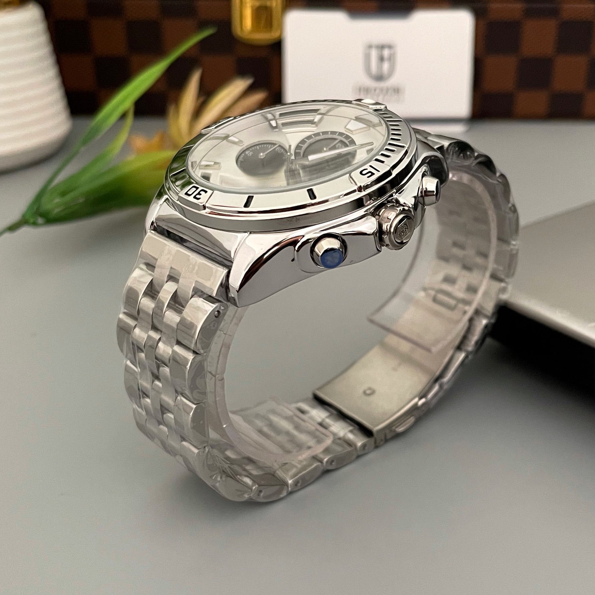White-Dial