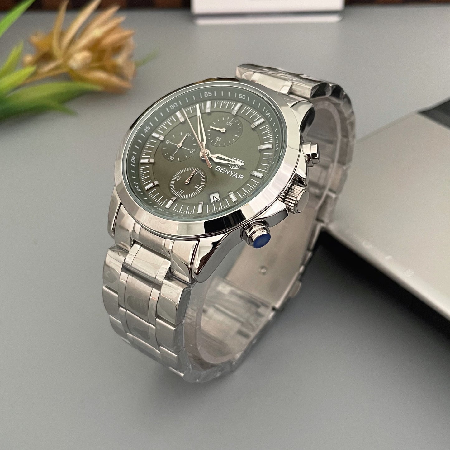 Silver-Green