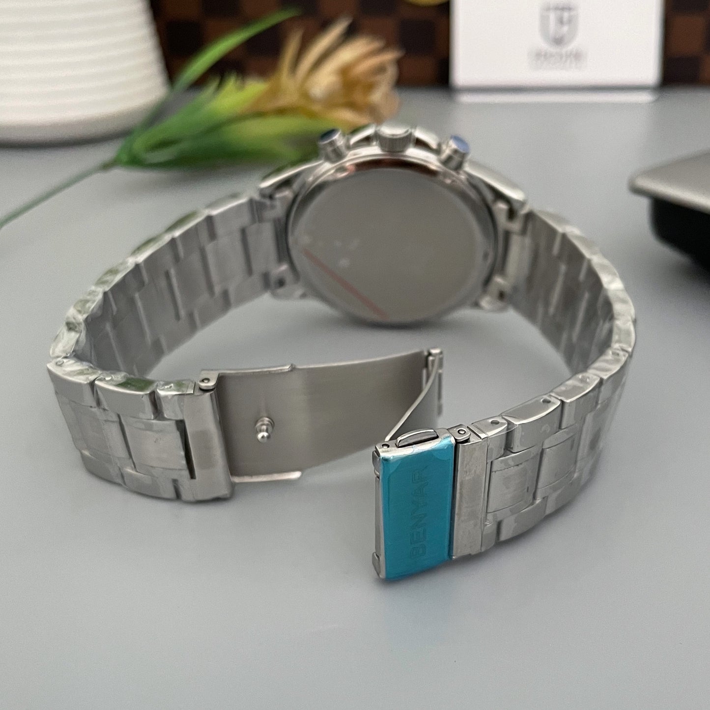 Silver-Green