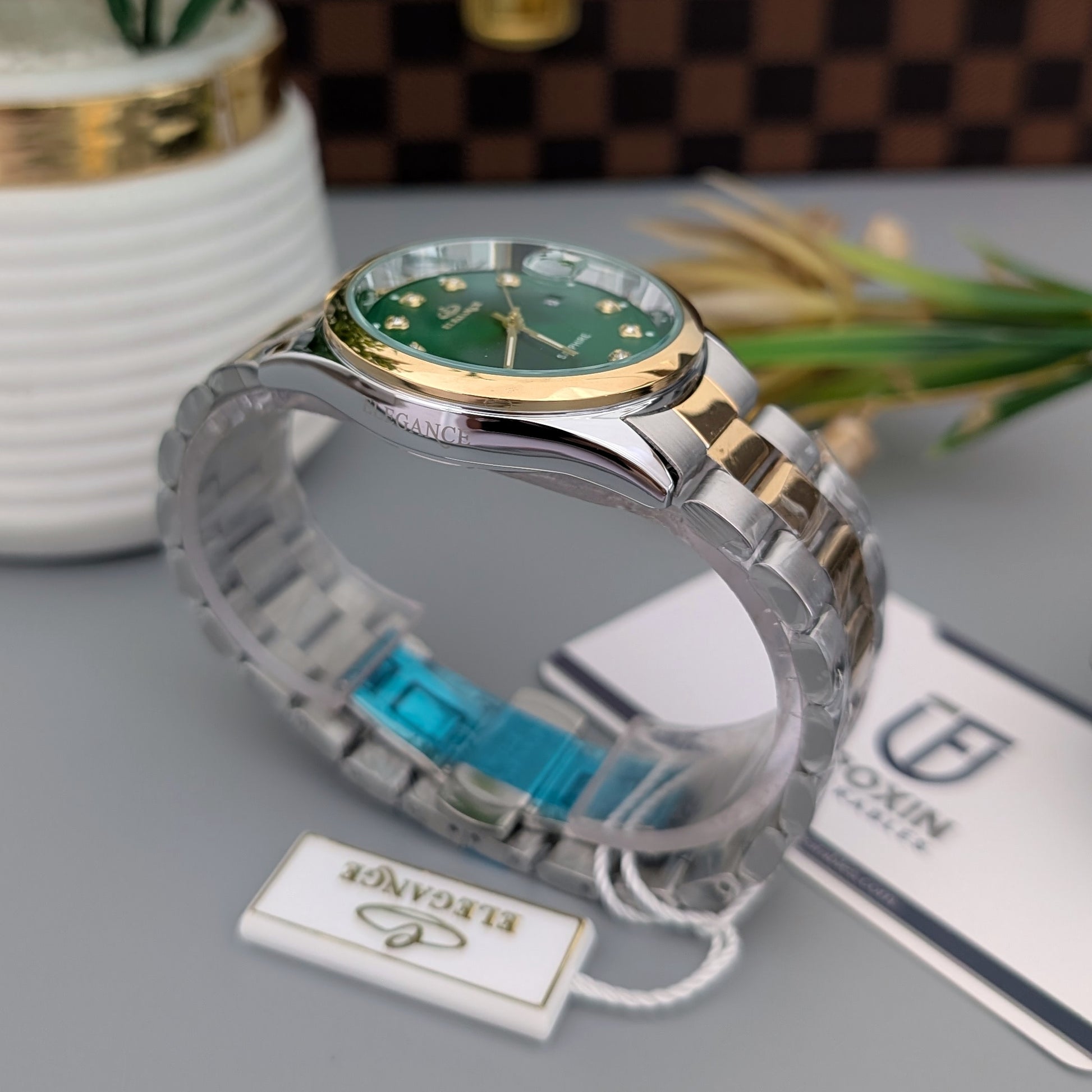 Green-Dial