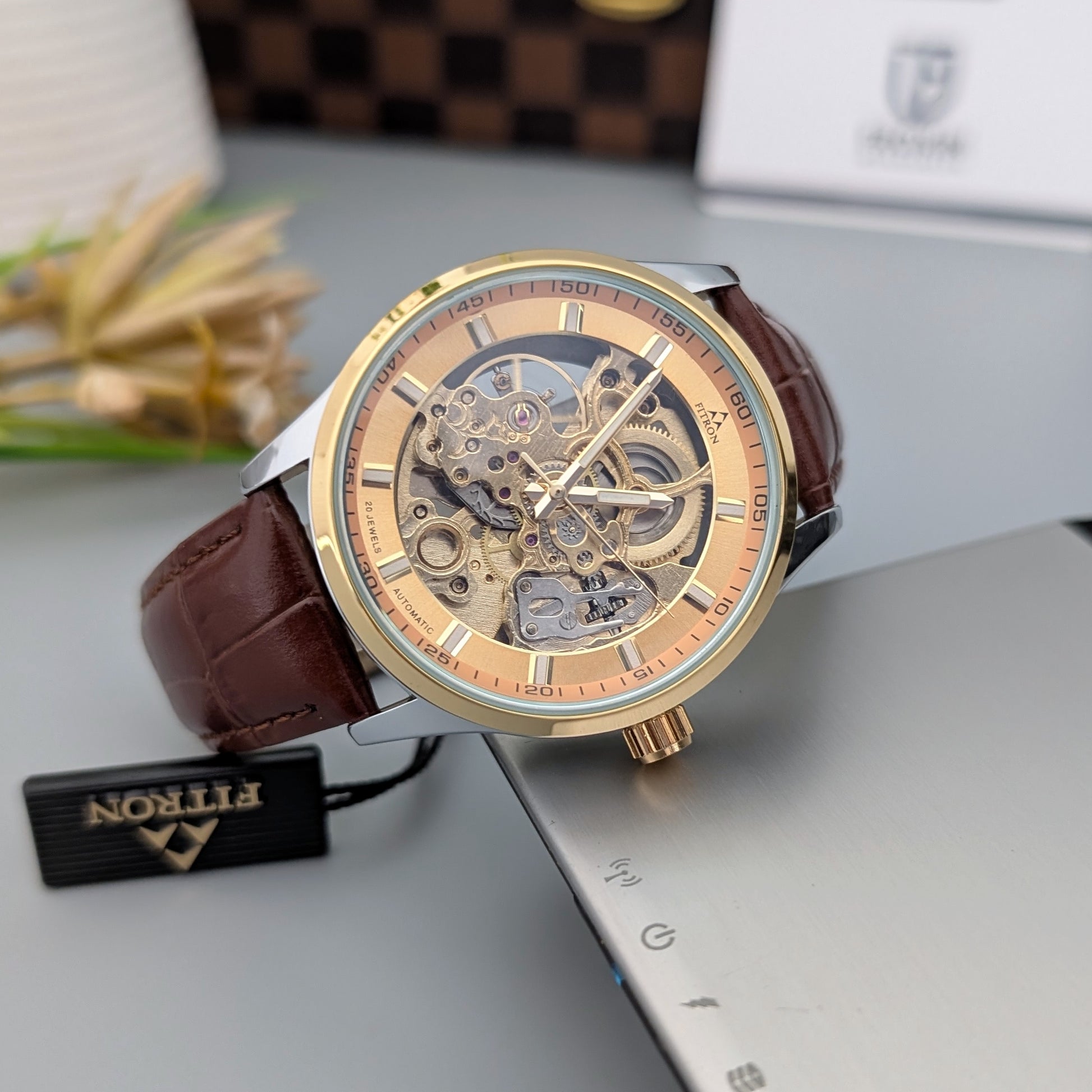 Golden-Dial