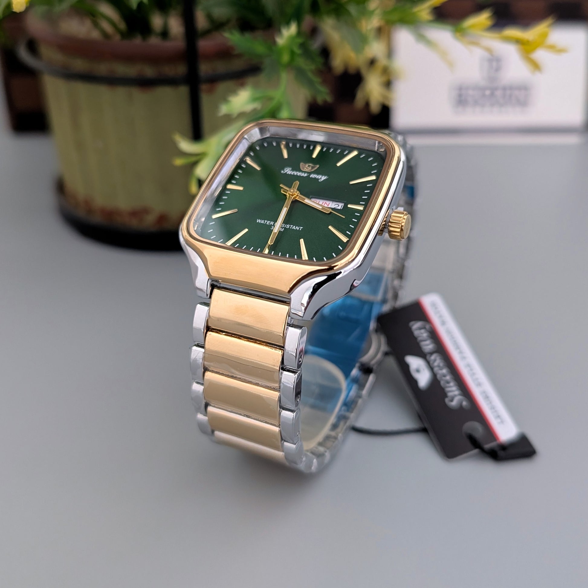 Green-Dial