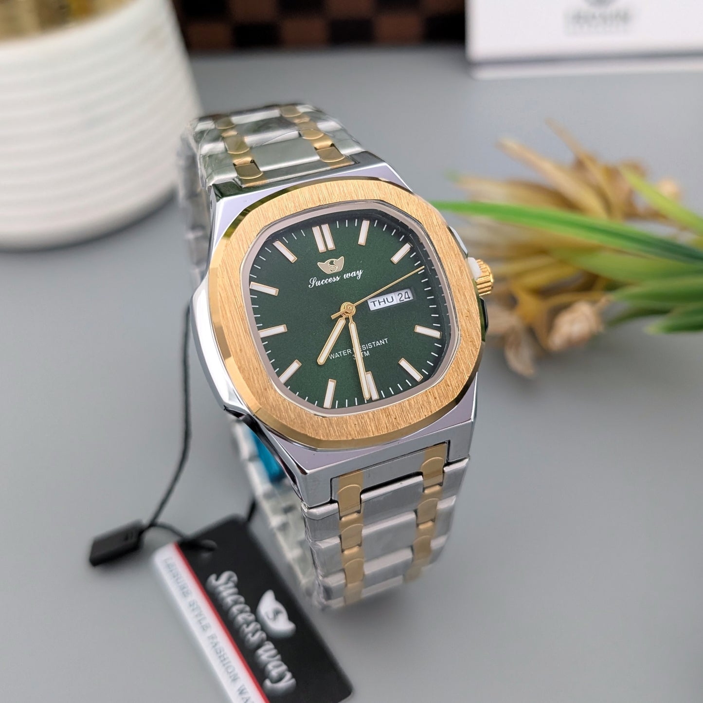 Green-Dial